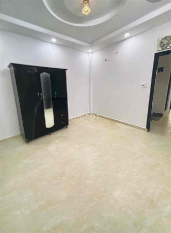 Hẻm 6m đường Thành Thái, Quận 10, ngang 3x18m 4 tầng nhà mới