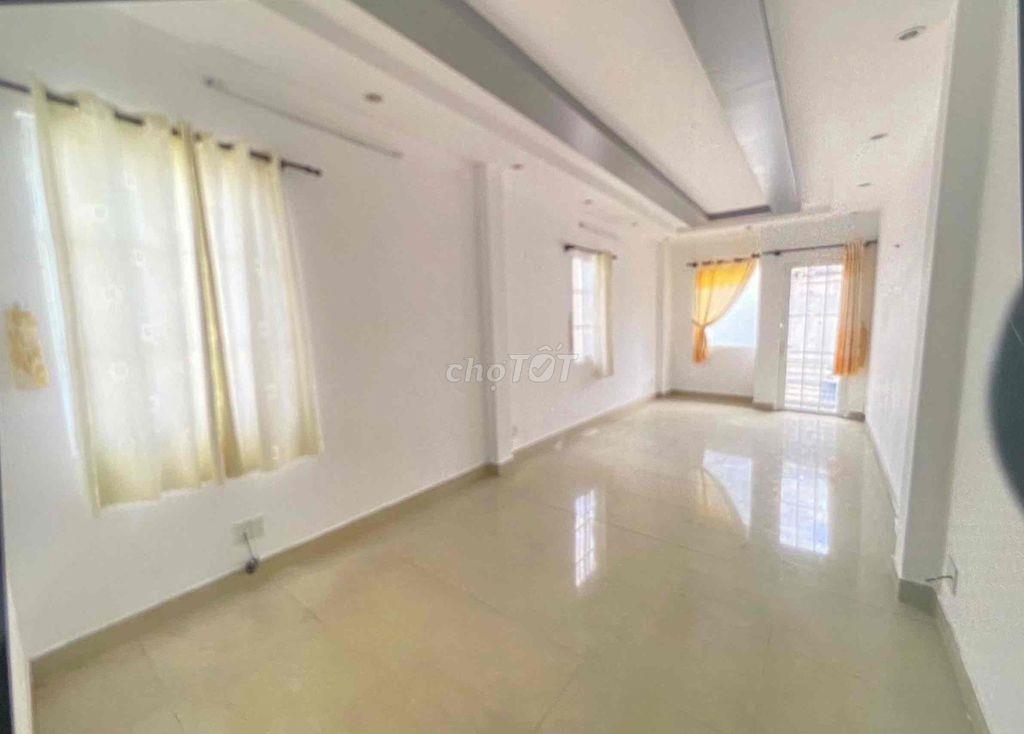 331/. Trần Bình Trọng Quận 5, Hẻm 3m ngang 2,7x8m 3 Lầu