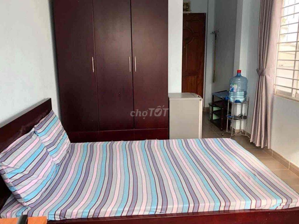 Bán nhà  Nguyễn Thị Minh Khai, Q1