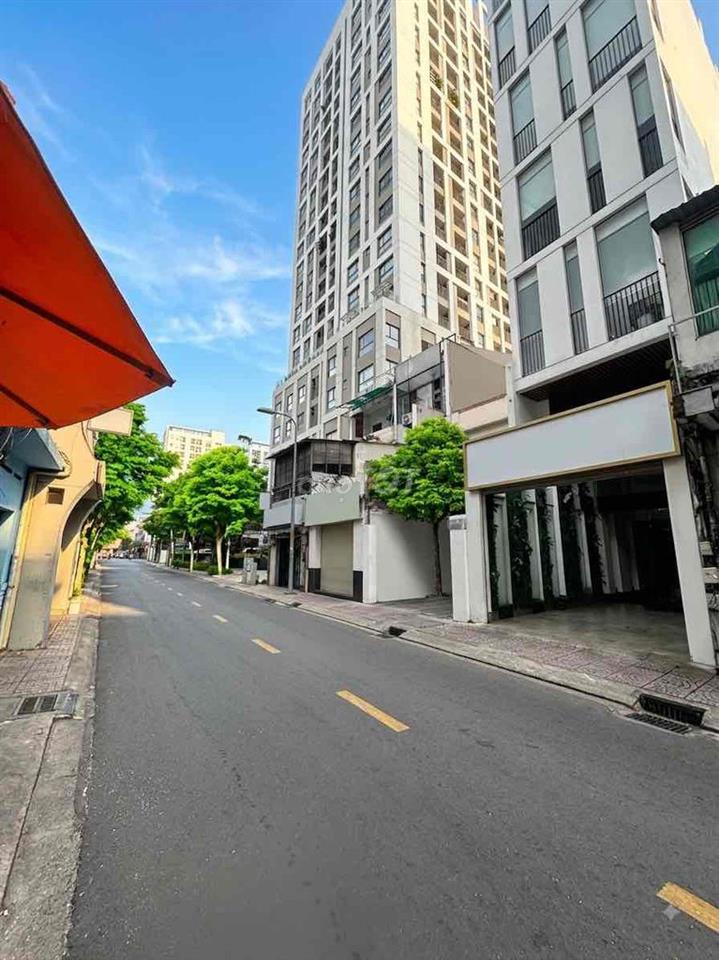 Bán Nhà đường Trương Quốc Dung Quận Phú Nhuận, 5x12m, 2 Tầng, 7.2 tỷ