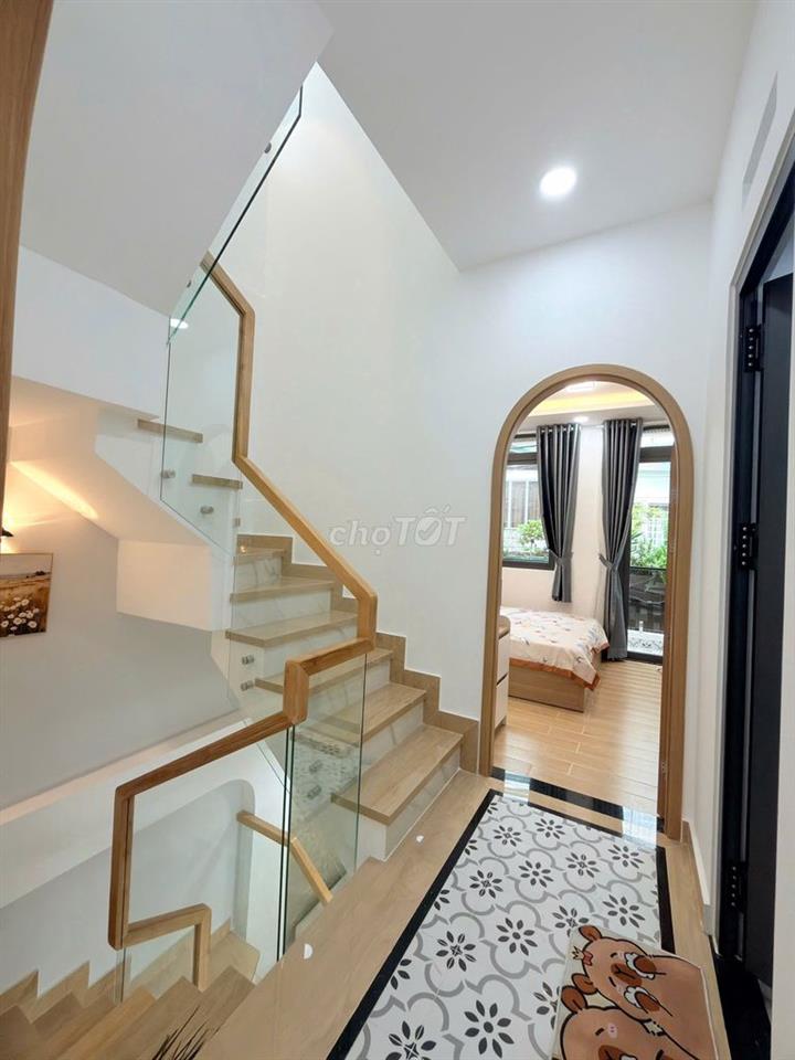 BÁN NHÀ HẺM 3.5M, ĐƯỜNG LÊ VĂN SỸ Q3, DT: 4.1X10M, GỒM 3 TẦNG, 7.5 TỶ