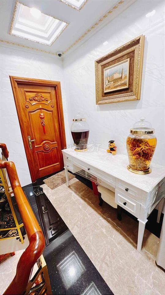 nhà anh cả cần bán