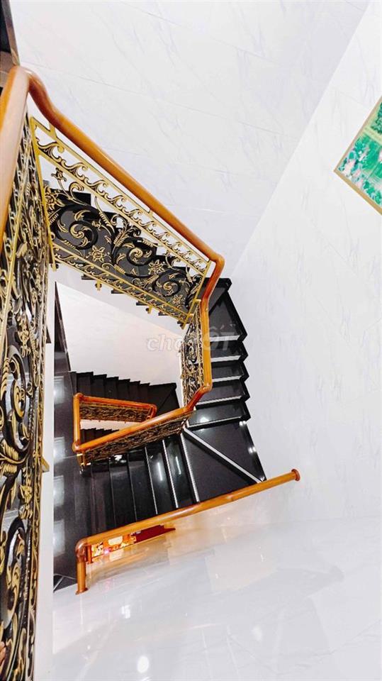 nhà anh cả cần bán