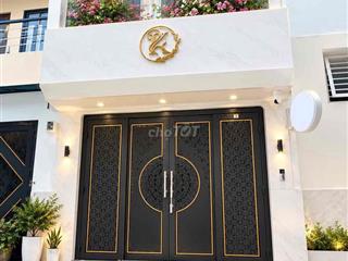 cho thuê mặt tiền tôn đản Q4