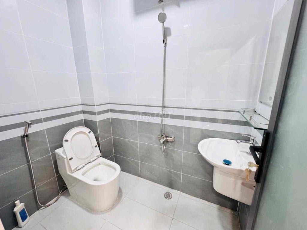 40M2 MẶT TIỀN QUẬN 5 - NGANG 4M - 2 TẦNG - NHÀ MỚI - NHỈNH 8 TỶ