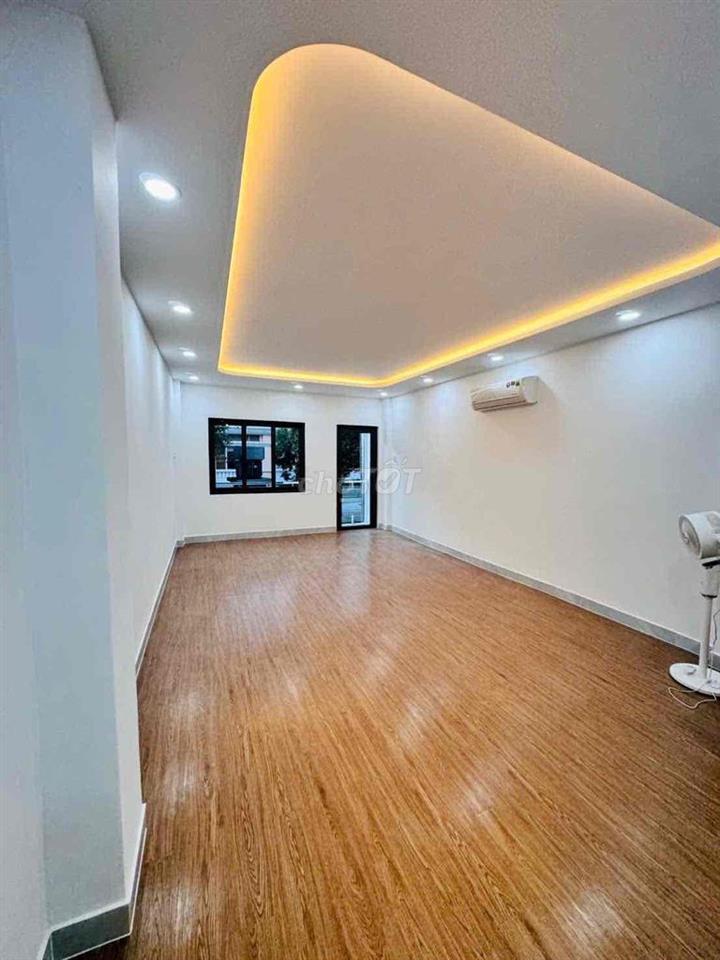 40M2 MẶT TIỀN QUẬN 5 - NGANG 4M - 2 TẦNG - NHÀ MỚI - NHỈNH 8 TỶ