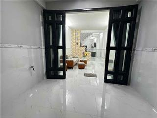 HẺM 5M - BÌNH THẠNH GIÁP QUẬN 1 - HƠN 40M2 - 3 TẦNG