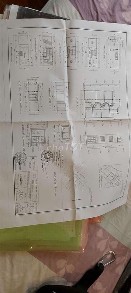 Nhà trong hẻm, dt đất 30 m2, đường Trần Hưng Đạo, Q1.