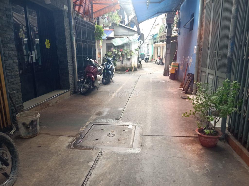 Nhà cần có chủ mới dễ thương, nhiều năng lượng.