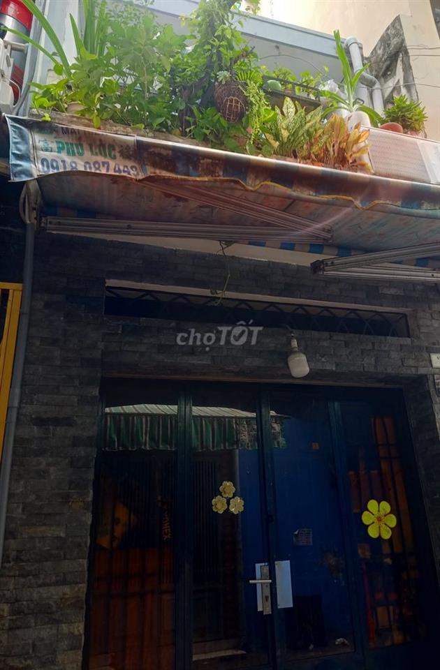 Nhà cần có chủ mới dễ thương, nhiều năng lượng.
