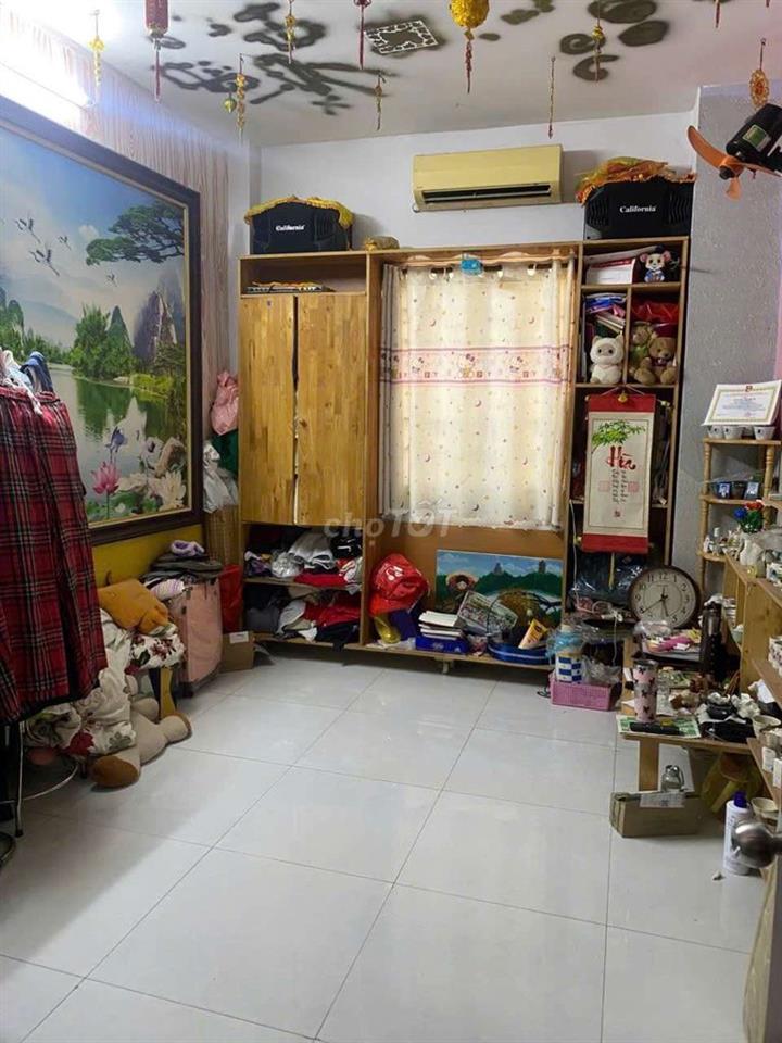 CẦN BÁN GẤP 