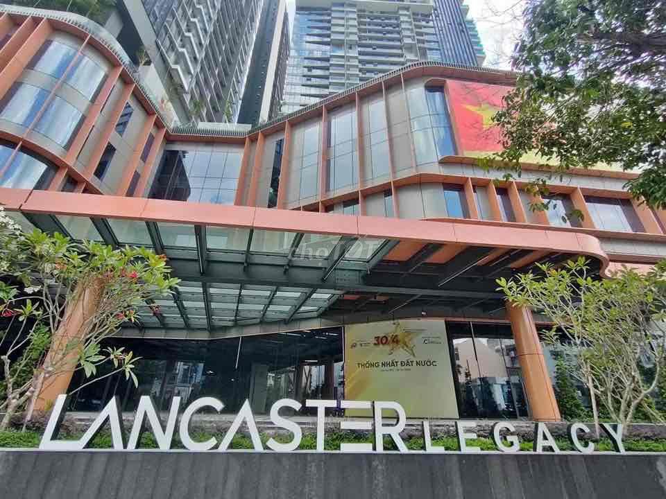 Thuê nhà nguyên căn mặt tiền Nguyễn Trãi đối diện Lancaster