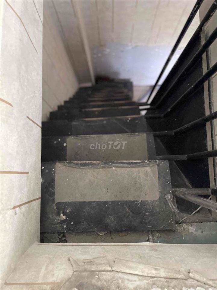 Cho thuê nhà nguyên căn Nguyễn Trãi Quận 1