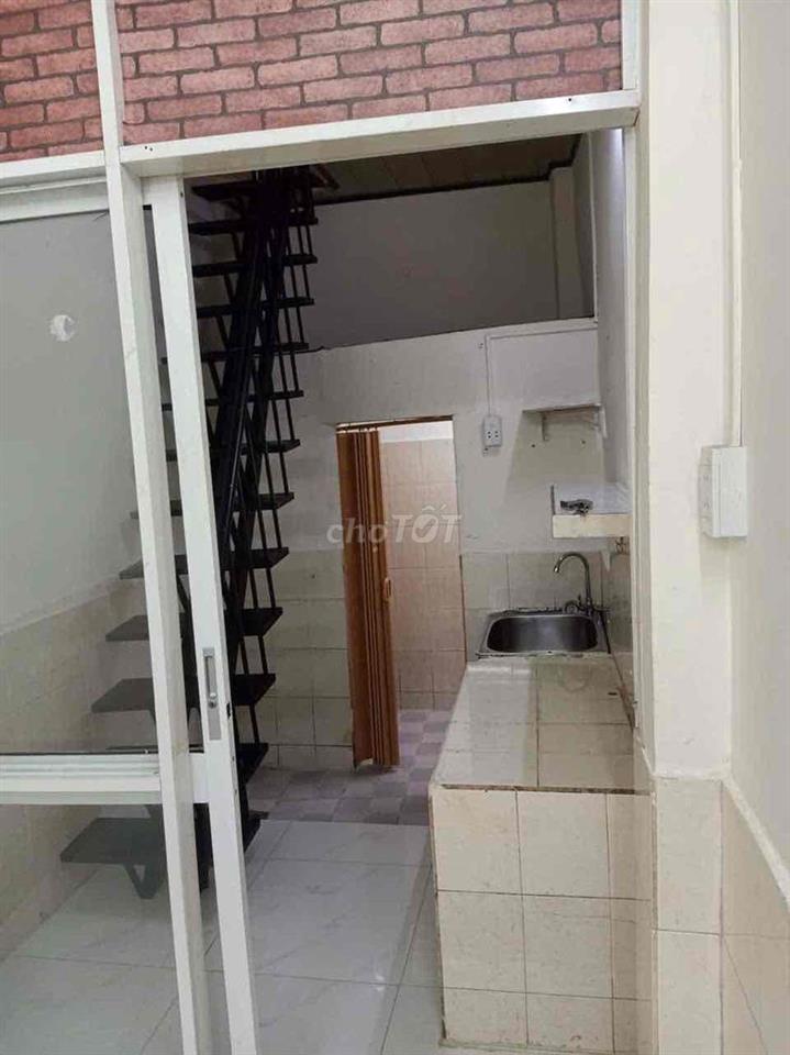 CHO THUÊ NHÀ  căn nhà mới còn trống chưa có nội thất - nhà nguyên căn