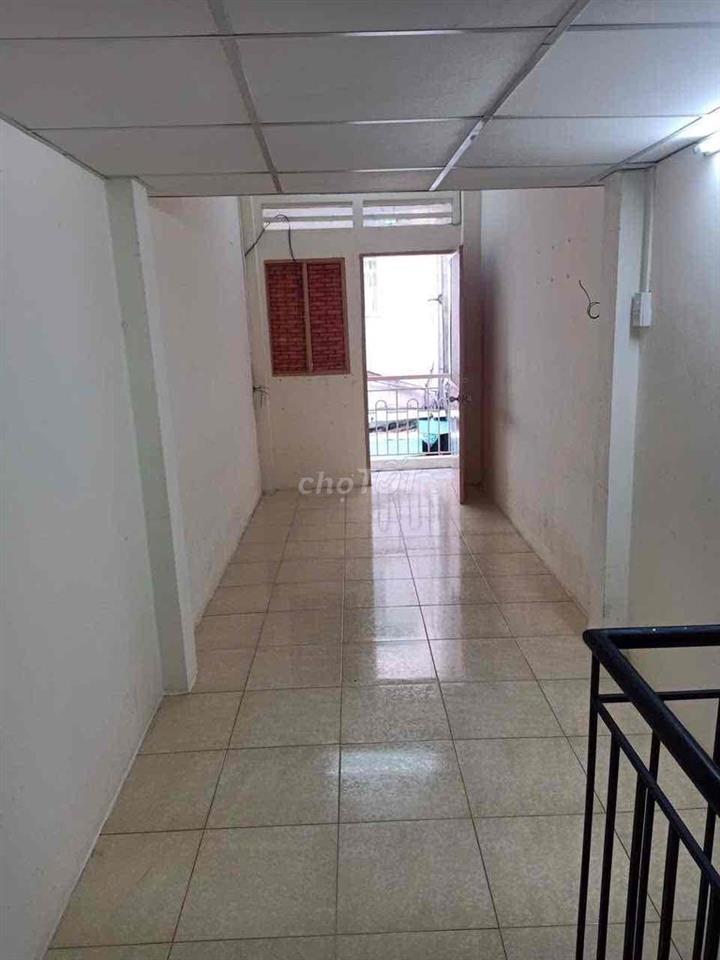 CHO THUÊ NHÀ  căn nhà mới còn trống chưa có nội thất - nhà nguyên căn