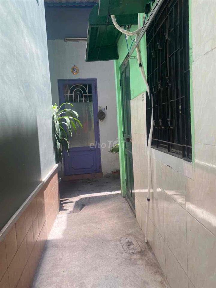 Cho thuê lầu 1 lối đi riêng, hẻm đỗ quang đẩu, góc Bùi Viện.