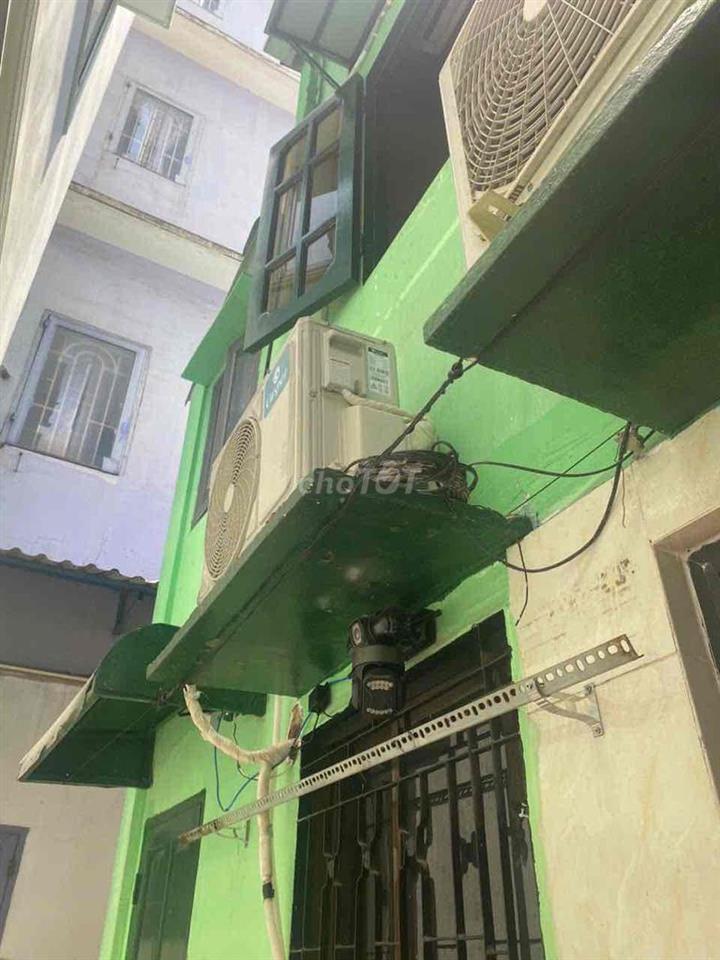 Cho thuê lầu 1 lối đi riêng, hẻm đỗ quang đẩu, góc Bùi Viện.