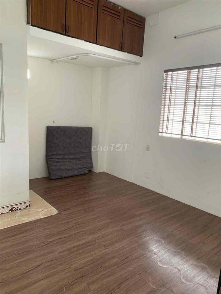 CHO THUÊ NHÀ ĐẸP HẺM XE HƠI AN NINH SƯ VẠN HẠNH, QUẬN 10