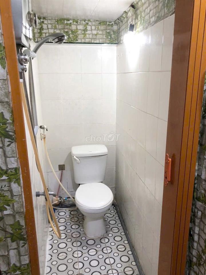 CHO THUÊ NHÀ NGUYÊN CĂN QUẬN 1 – 2 MẶT TIỀN HẺM THÔNG THOÁNG