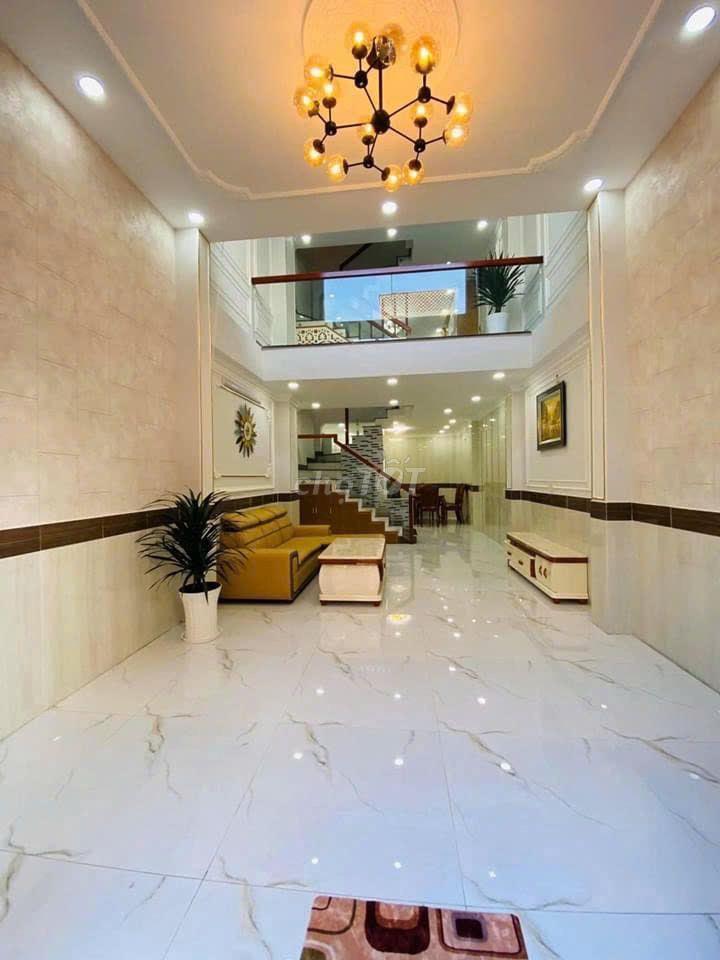 Cho thuê nhà MT 558B Điện Biên Phủ ngay khúc giữa Bàn Cờ