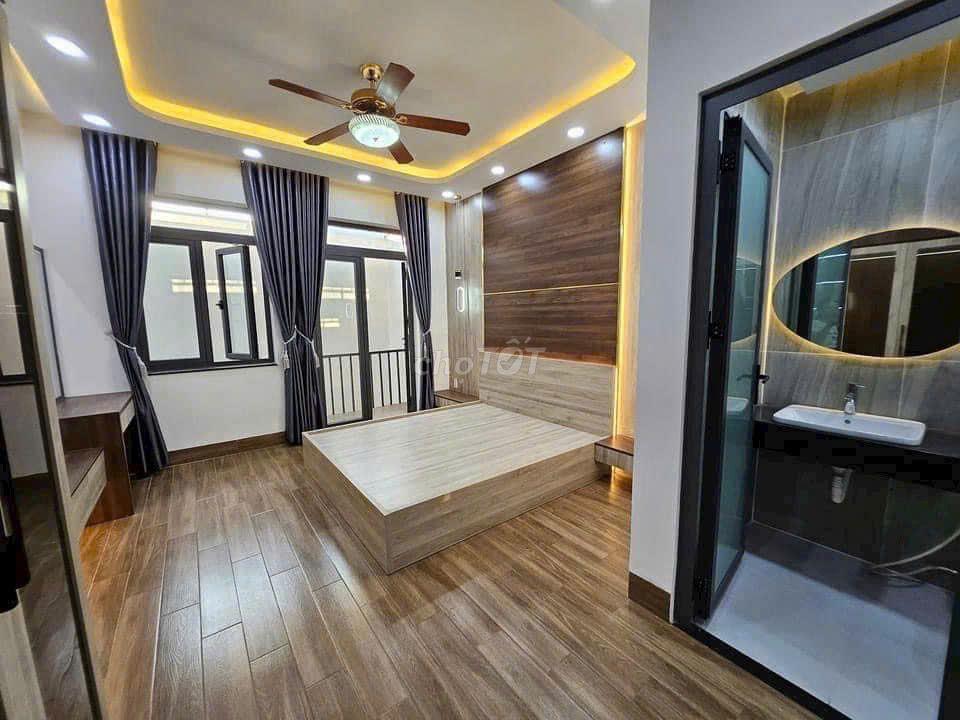 Cho thuê gấp nhà HXH 384/5A Lý Thái Tổ, Phường 10, Quận 10