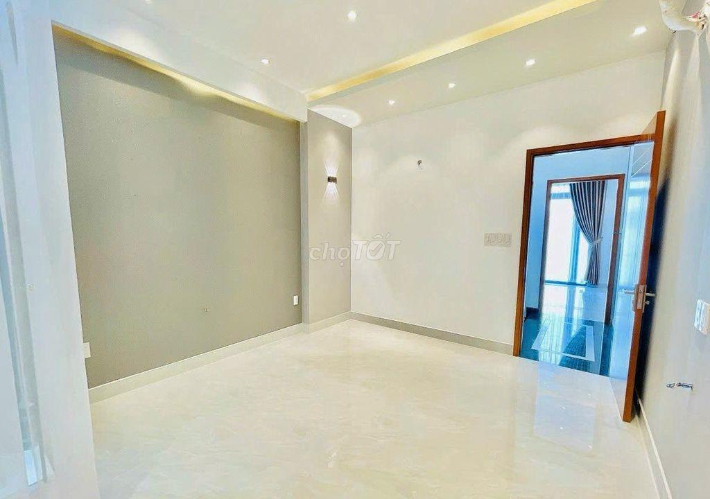 Cho thuê gấp nhà MT 9A Đường Số 2 Cư Xá Đô Thành, Phường 4, Quận 3