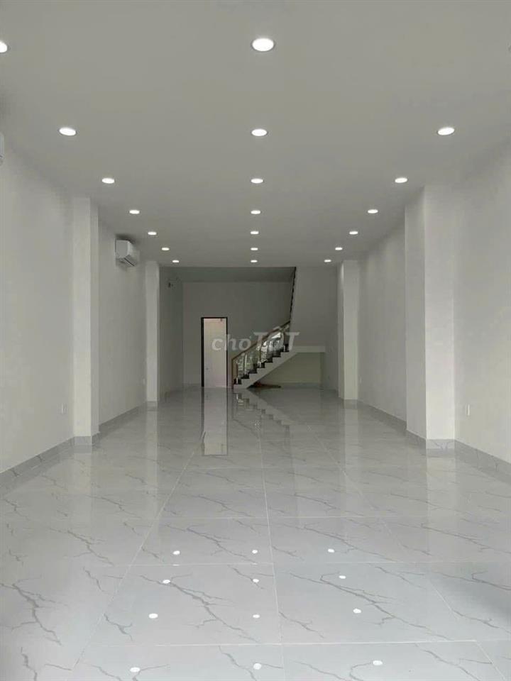 Cần cho thuê nhà MT 536B Nguyễn Đình Chiểu, Phường 4, Quận 3 