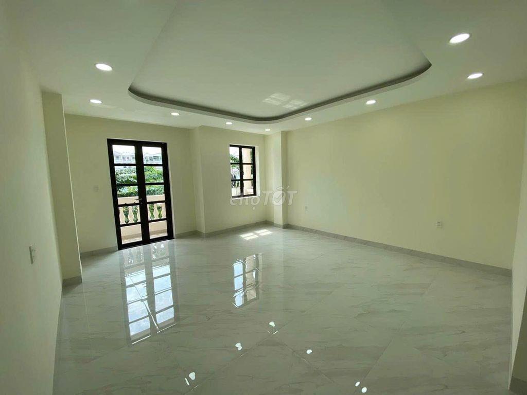 Cho thuê nhà MT 3A Trần Minh Quyền, Phường 11, Quận 10.