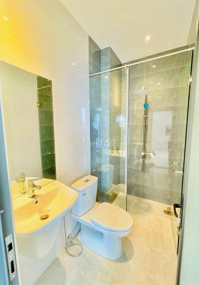 Cho thuê gấp nhà MT 6A Đường Số 3 Cư Xá Đô Thành, Phường 4, Quận 3 