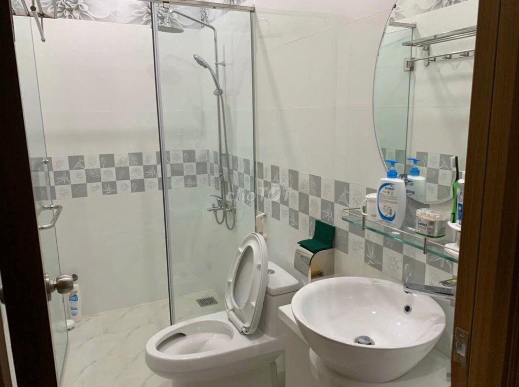Cho thuê gấp nhà MT 56A Bàn Cờ gần Cao Thắng, Phường 3, Quận 3.