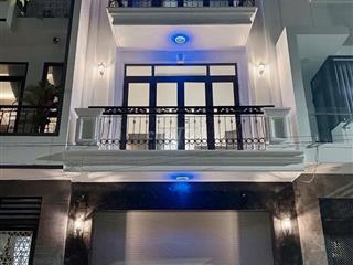 Cho thuê MT 17A Đặng Dung, P. Tân Định, Quận 1 