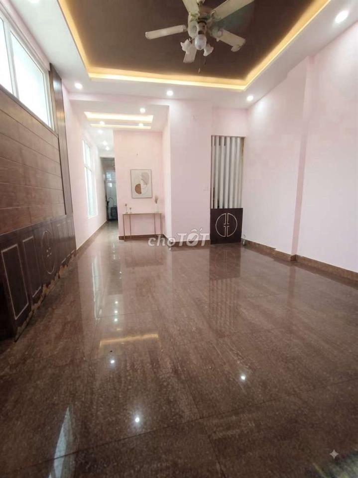 Cho thuê nhà cấp 4 hẻm đẹp 4 x 20 Tô Hiến Thành 