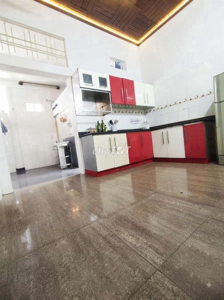 Cho thuê nhà cấp 4 hẻm đẹp 4 x 20 Tô Hiến Thành 