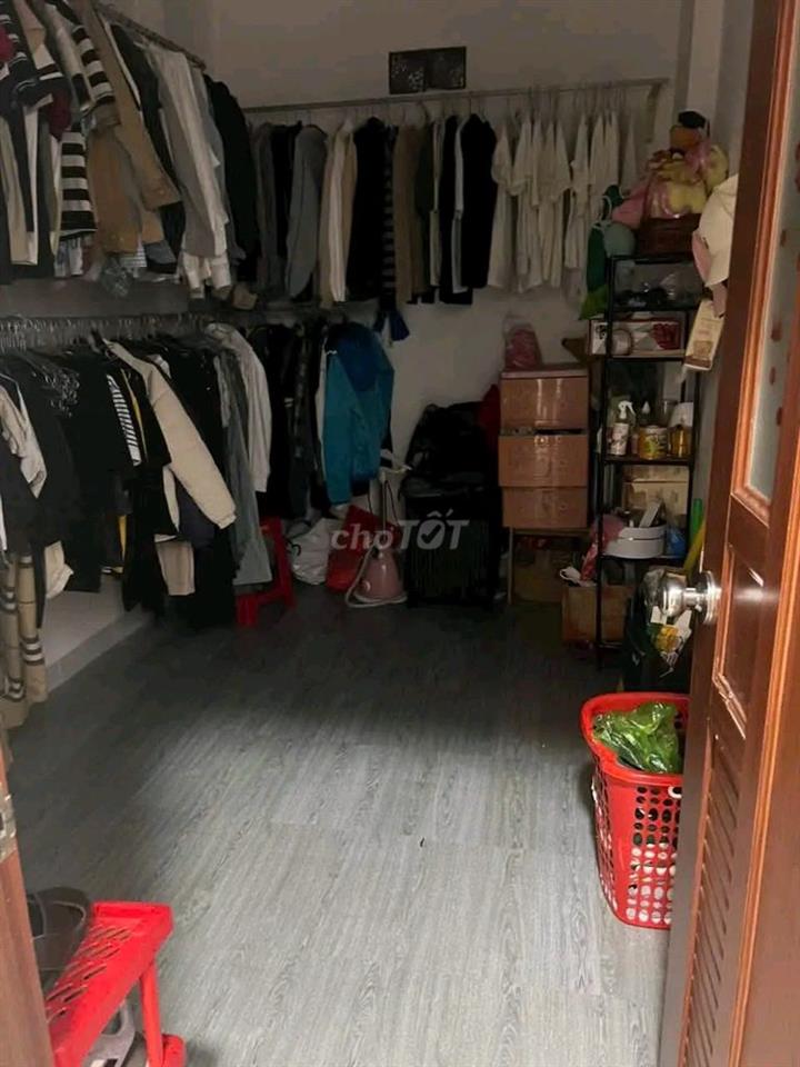 Cho thuê nhà 3 lầu hẻm đẹp Nguyễn Thị Tần chợ Rạch Ông 