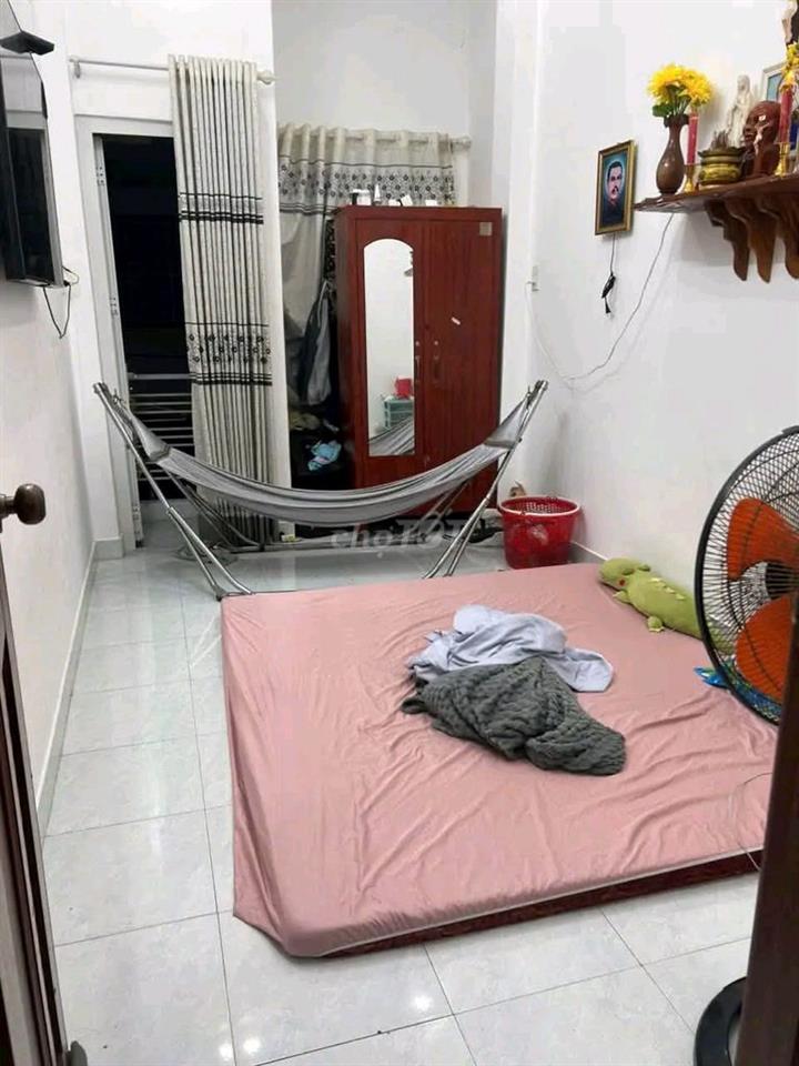 Cho thuê nhà 3 lầu hẻm đẹp Nguyễn Thị Tần chợ Rạch Ông 