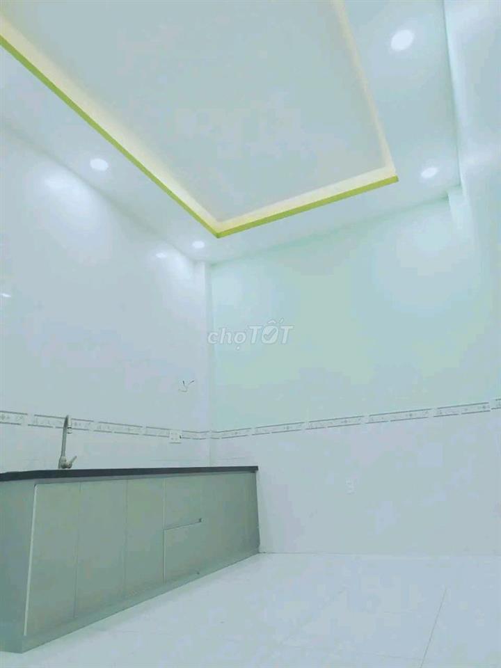 Cho thuê nhà mới xây 3 tầng đẹp Co Giang 