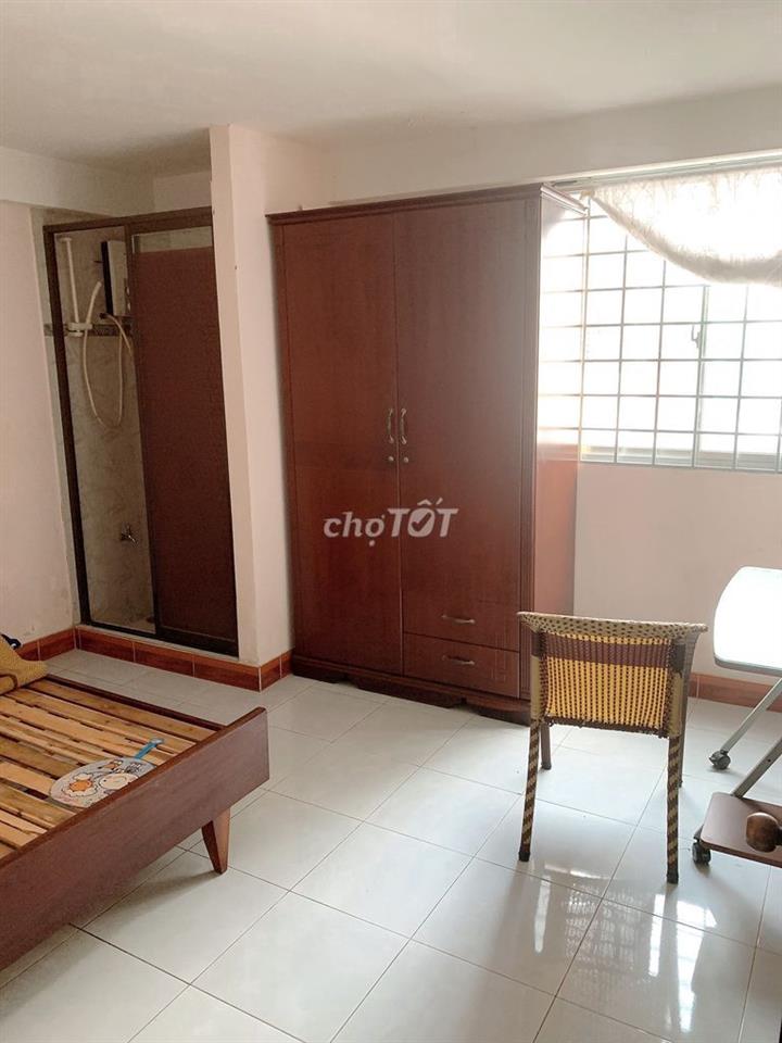 Bán nhà 3 lầu đường Ngô Quyền 