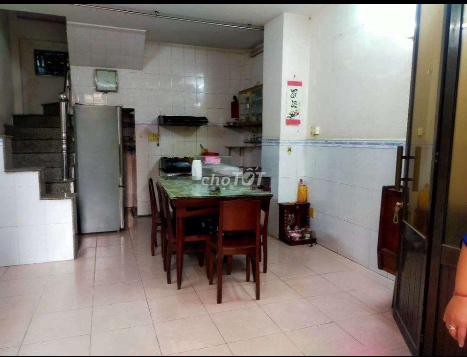 Bán nhà 3 lầu đường Ngô Quyền 
