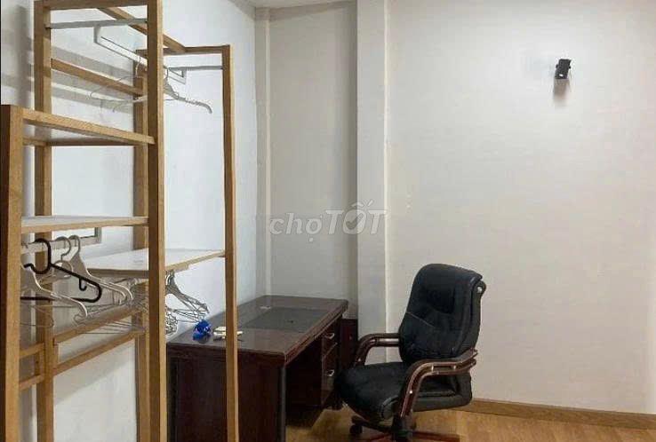 CHO THUÊ NHÀ NGUYỄN TRÃI – P. CẦU ÔNG LÃNH, Q.1 – 8x5m | 3PN | 2 TẦNG
