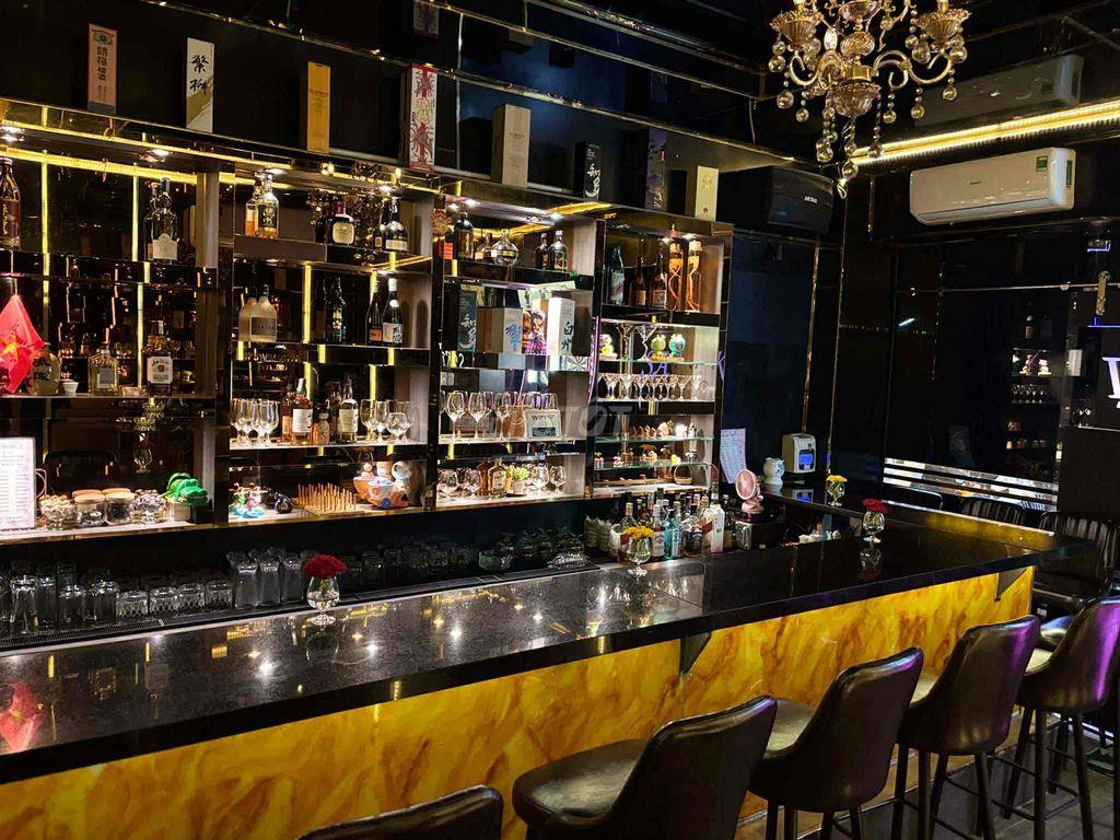 Sang nhượng quán bar