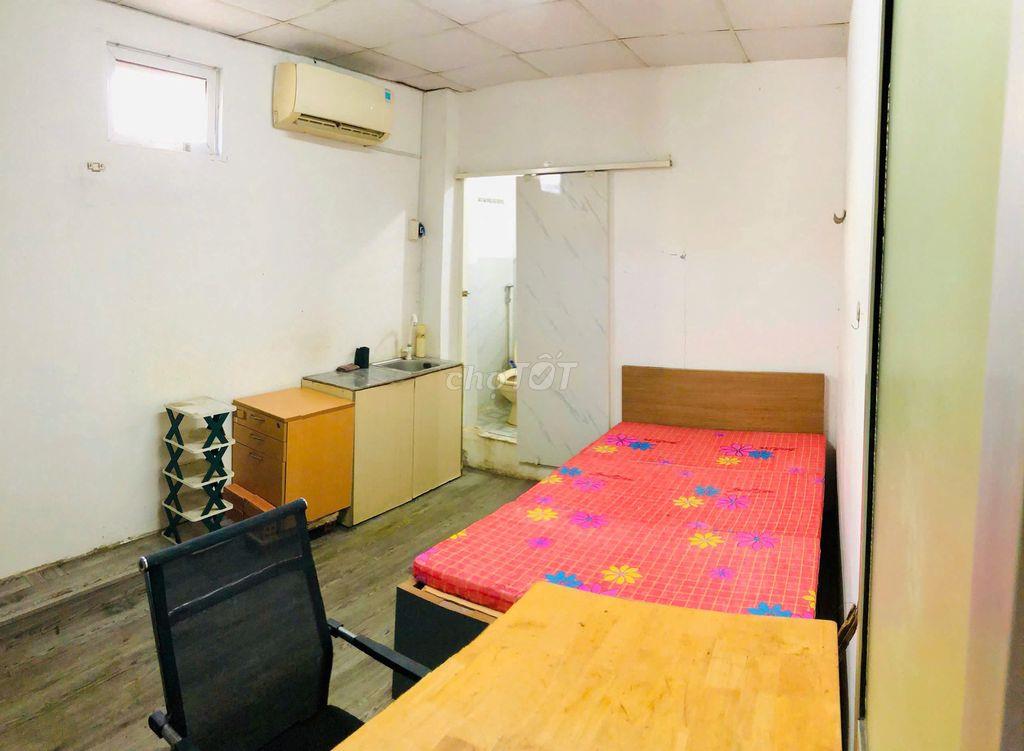 PHÒNG TRỌ 302 ĐƯỜNG CỘNG HÒA,Q.TÂN BÌNH