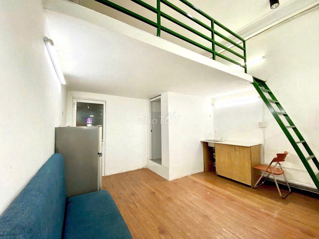 🏠 CHO THUÊ PHÒNG GÁC LỬNG – NGAY MẶT TIỀN CỘNG HÒA, TÂN BÌNH