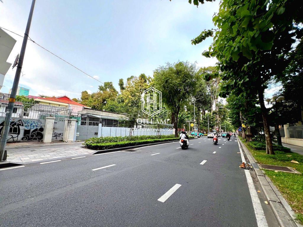 Đối Diện Dinh Độc Lập- 10x35m Alexandre De Rhodes Trệt 1 Lầu