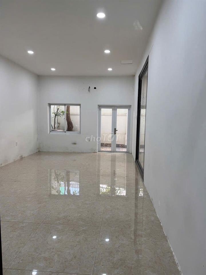 🔥HXH Ngang 12m Nguyễn Văn Trỗi, Tân Bình – 180m² – Trệt Lầu-Sân ĐậuOto