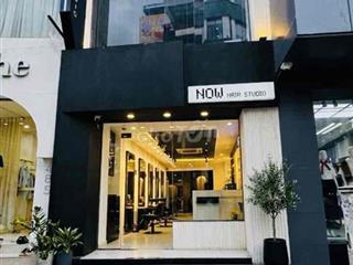 🍑ngay Vạn Hạnh Mall - Q10 - 3 lầu🍑