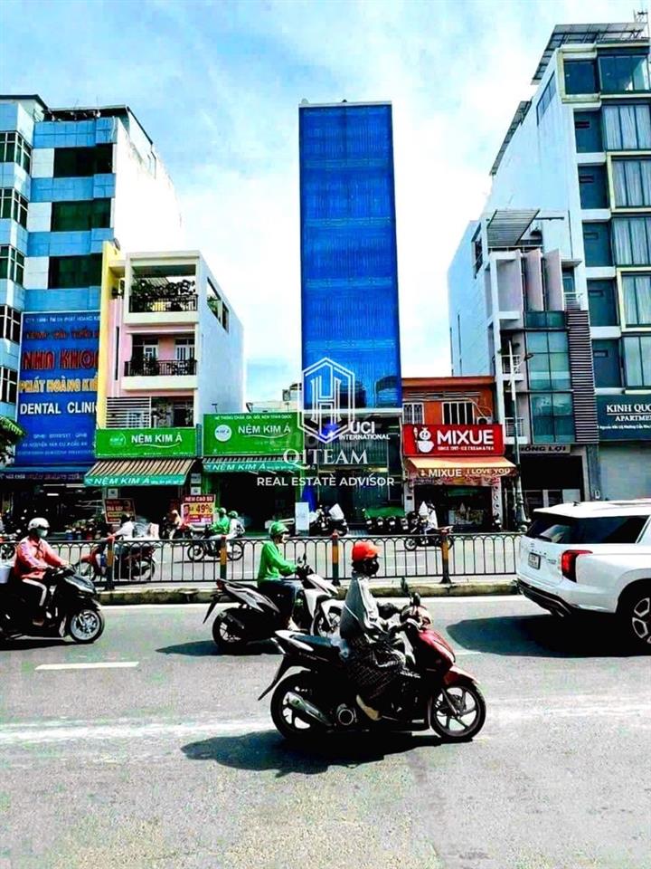 MẶT TIỀN NGANG 5M ỐP FULL KÍNH  - 7 TẦNG TRỐNG SUỐT CÓ THANG MÁY