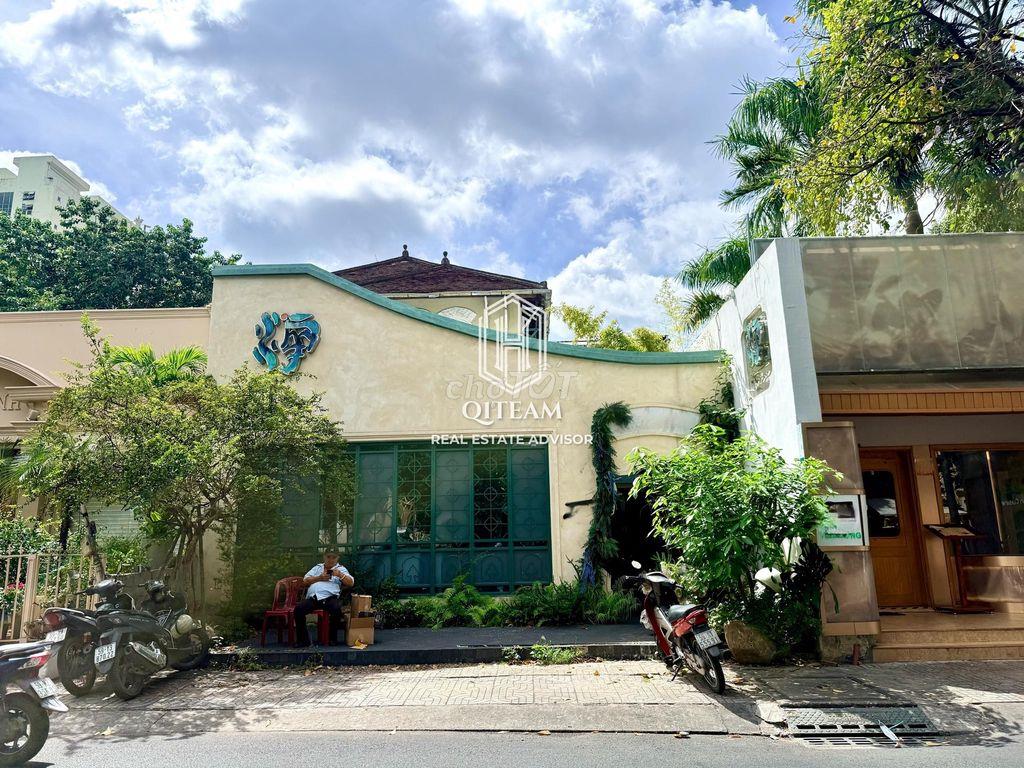 NGANG 10 DTSD 320M2 MẶT TIỀN TRUNG TÂM Q3 - SÀN SUỐT