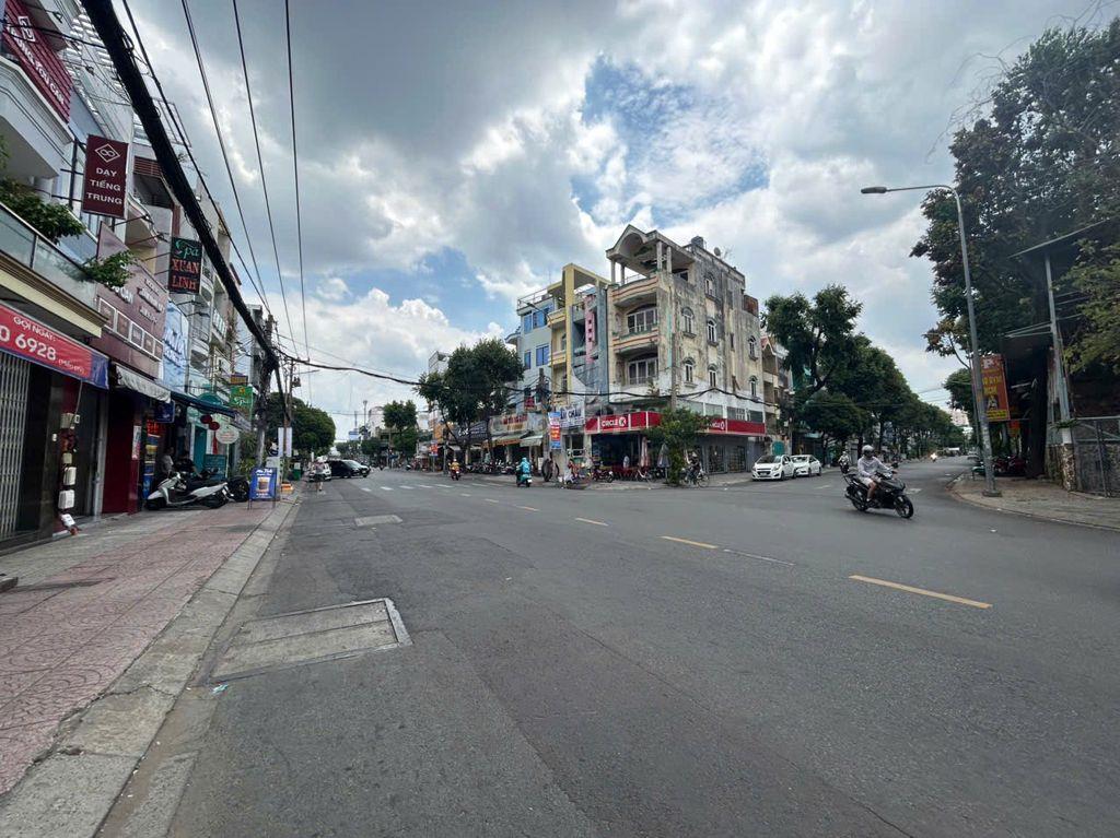 CHO THUÊ GÓC 2MT BÌNH PHÚ Q6 500M2 90TR