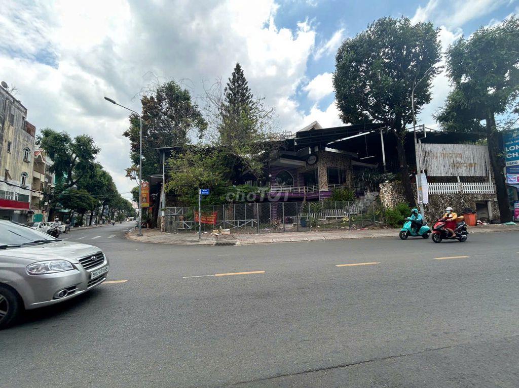 CHO THUÊ GÓC 2MT BÌNH PHÚ Q6 500M2 90TR