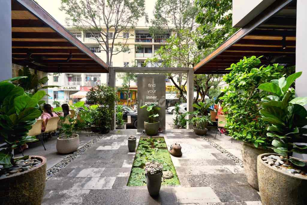 CHO THUÊ GÓC PHẠM THÁI BƯỜNG DT 18X20M GIÁ 130TR